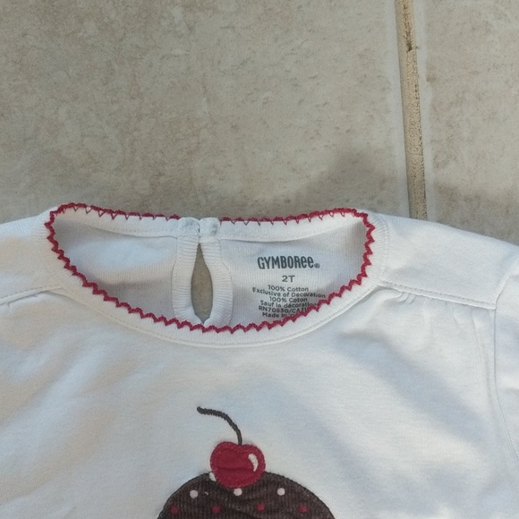 Girls 2t cupcake top - Picture 3 of 3